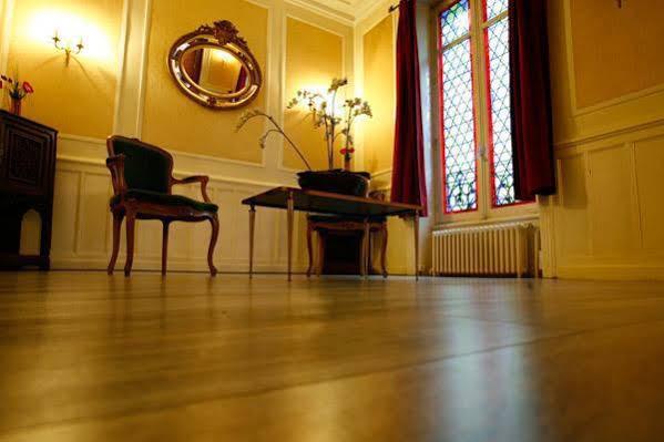 Royal Hotel Angers Exterior photo